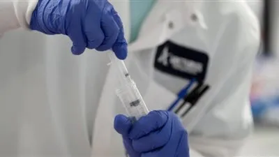 أستاذ أوبئة: حبوب منع الحمل تسبب التجلطات أكثر من لقاح كورونا 4 مرات (فيديو)