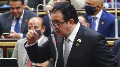 لجنة النقل والمواصلات تطالب بفصل كل  من يثبت أنه يتعاطي المخدرات فى هيئة السكة الحديد 