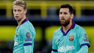 برشلونة يواجه أزمة جديدة بسبب ميسي ودي يونج