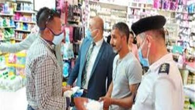 مباحث الإسماعيلية تضبط بقالا استولى على 10 طن سلع تموينية