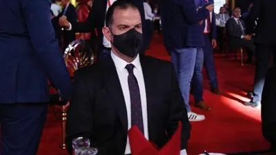 سيف الوزيري يقدم التهنئة إلى الأهلي بمناسبة وضع حجر الأساس لانشاء الاستاد 