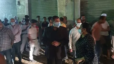 محمد عمارة يطمئن شعب العمرانية بعد حريق كنيسة مارمينا (صور)