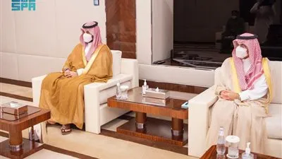 ولي العهد يلتقي قائد الجيش الباكستاني