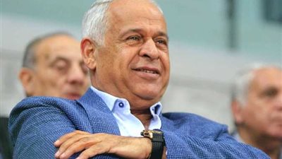 رئيس سموحة يطالب بإعادة مباراة الزمالك وإيقاف الحكم 