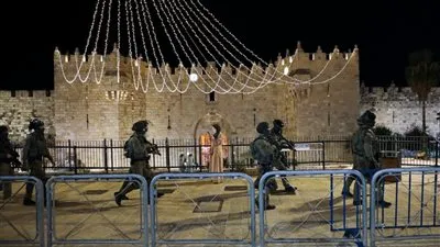 مسعفون: إصابة 200 فلسطيني في اشتباكات الأقصى مع الشرطة