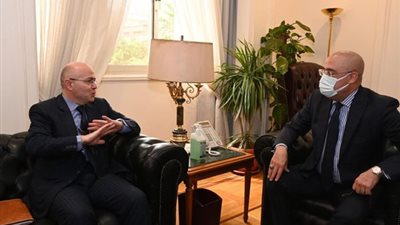 وزير الإسكان: مصر بيئة واعدة للاستثمار في مختلف المجالات