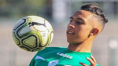 ننشر تفاصيل صفقة انتقال اللاعب سفيان رحيمي إلى الأهلي 