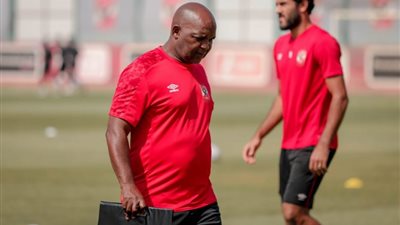 موسيماني يستقر على تشكيل الأهلي لمواجهة صن داونز 