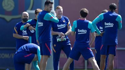 برشلونة يقترب من حسم الصفقة الذهبية 