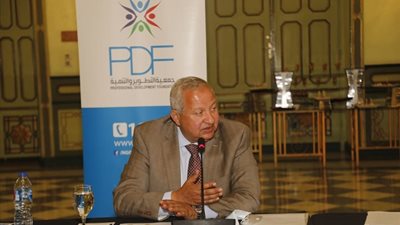 1015 جمعية يشاركون في جائزة