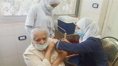 موقع تسجيل لقاح كورونا التابع لوزارة الصحة والسكان المصرية.. اعرف الفئات الاكثر تاثيرا بالاصابة