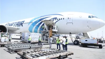 عاجل.. وزيرة الصحة تشرح مراحل تصنيع لقاح كورونا 