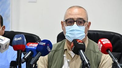 خلال زيارته لتنزانيا.. وزير الإسكان يجتمع مع مسئولي مشروع سد جوليوس نيريري