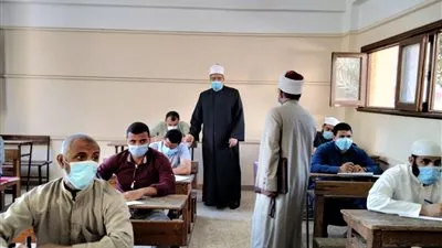 وكيل الأزهر يتفقد لجان امتحانات القراءات بشبرا الخيمة