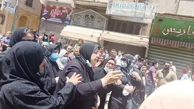 بالصور.. تشييع جثمان ضابط مرور القاهرة من مسجد العليمي بطوخ