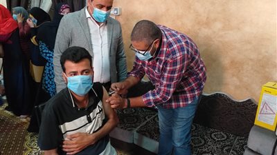 انطلاق أول قافلة متحركة لتطعيم أبناء قرى الجنوب ببورسعيد (صور)