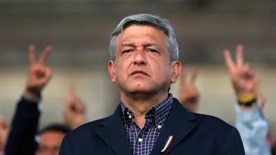 المكسيك تعلق على التهديد الأمريكي بتخفيض السلامة الجوية