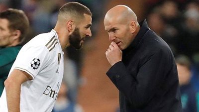 كريم بنزيما يؤكد استمرار زيدان مع ريال مدريد