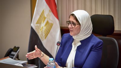 عاجل.. انخفاض جديد في إصابات ووفيات كورونا اليومية