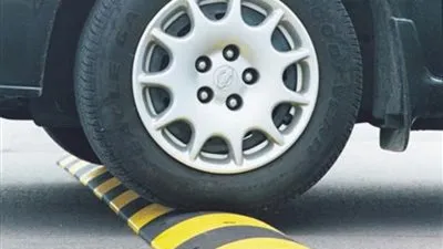 تعرف على أضرار المطبات الصناعية على السيارة.. وكيفية تجنبها