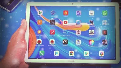 خبير اقتصادي: إنتاج أول تابلت عربي بالتنسيق مع الهيئة العربية للتصنيع 