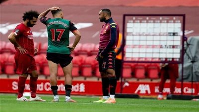 عاجل.. نجم منتخب مصر يعلن الرحيل عن ناديه الإنجليزي