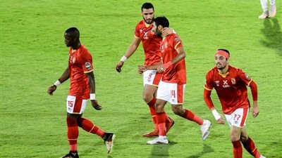 موسيماني يرفض مشاركة نجم الأهلي أساسياً أمام نهضة بركان 