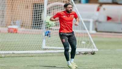 محمد عمارة: أنا أفضل من علي معلول بالأرقام ولو كان بجيلي لجلس بديلاً