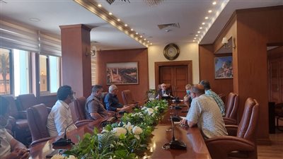 محافظ بورسعيد يتابع مستجدات العمل في تطوير الخدمات المقدمة بمجزر الجنوب