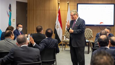 الأكاديمية الوطنية للتدريب تبدأ برنامج التدريب على المهارات القيادية لقضاة المحاكم الاقتصادية وقيادات بنك مصر