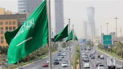 السعودية تسمح بدخول المسافرين من 11 دولة و8 شروط لدخول المصريين أراضيها