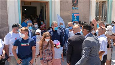 وزراء السياحة والصحة والطيران يتفقدون الإجراءات الاحترازية بمطار الغردقة (صور)