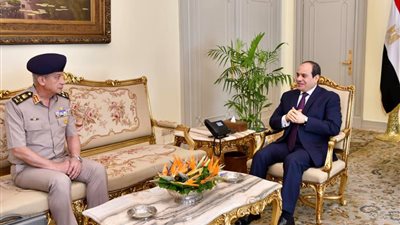 عاجل.. السيسي يستقبل وزير الدفاع والإنتاج الحربي