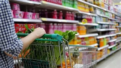 في اليوم العالمي لسلامة الأغذية.. 4 إجراءات يجب اتباعها بعد شراء الأطعمة من الأسواق