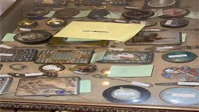 هل مقتنيات شقة الزمالك أصلية؟.. فنان تشكيلي يجيب (فيديو)