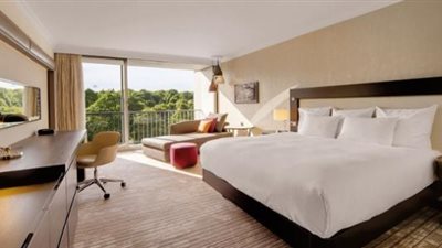 مصدر أمني يكشف حقيقة منع المصريات من المبيت في الفنادق دون 