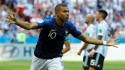 مبابي يسعى لتحقيق إنجاز تاريخي مع المنتخب الفرنسي