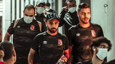 عاجل.. الأهلي يحسم ملف الراحلين 