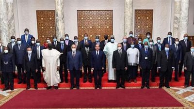 السيسي لرؤساء المحاكم الدستورية الإفريقية: مصر حاربت الإرهاب بالتوازي مع جهود التنمية الشاملة