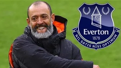 خطوة واحدة تفصل نونو سانتو عن قيادة إيفرتون 