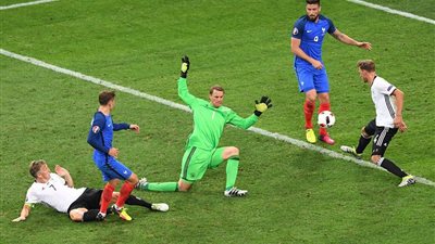 الماكينات الألمانية في مهمة صعبة ضد فرنسا باليورو