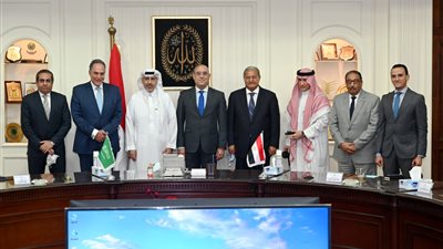 وزير الإسكان يستقبل مستثمرين سعوديين لبحث الفرص الاستثمارية