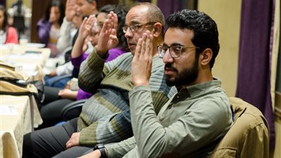 مركز جسور ينظم كورس لتعليم لغة الصم والبكم للمبتدئين  