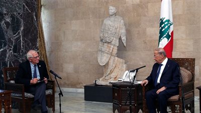 الاتحاد الأوروبي يهدد بفرض عقوبات علي بعض السياسيين اللبنانيين