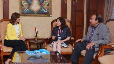 وزيرة الهجرة تهنئ الدكتور وجيه المراغي لفوزه بوسام اونتاريو للمهندسين المحترفين بكندا