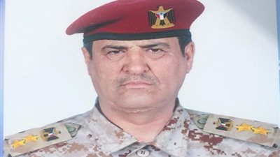 قائد عسكري لـ