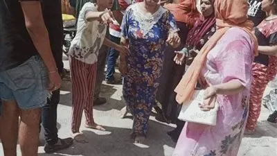 عقار العطارين المنهار.. حلقة جديدة في مسلسل يحصد أرواح أهالي الإسكندرية (صور) 