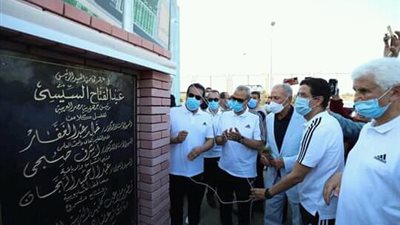 رئيس جامعة الفيوم يشارك في افتتاح مشروع تطوير ملاعب ونادي أعضاء هيئة التدريس ببنها