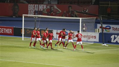 الأهلي يقترب من حسم صفقة الأسد المغربي 