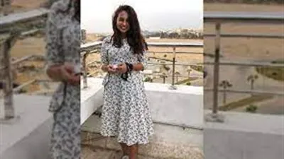 فتاة الفستان: 